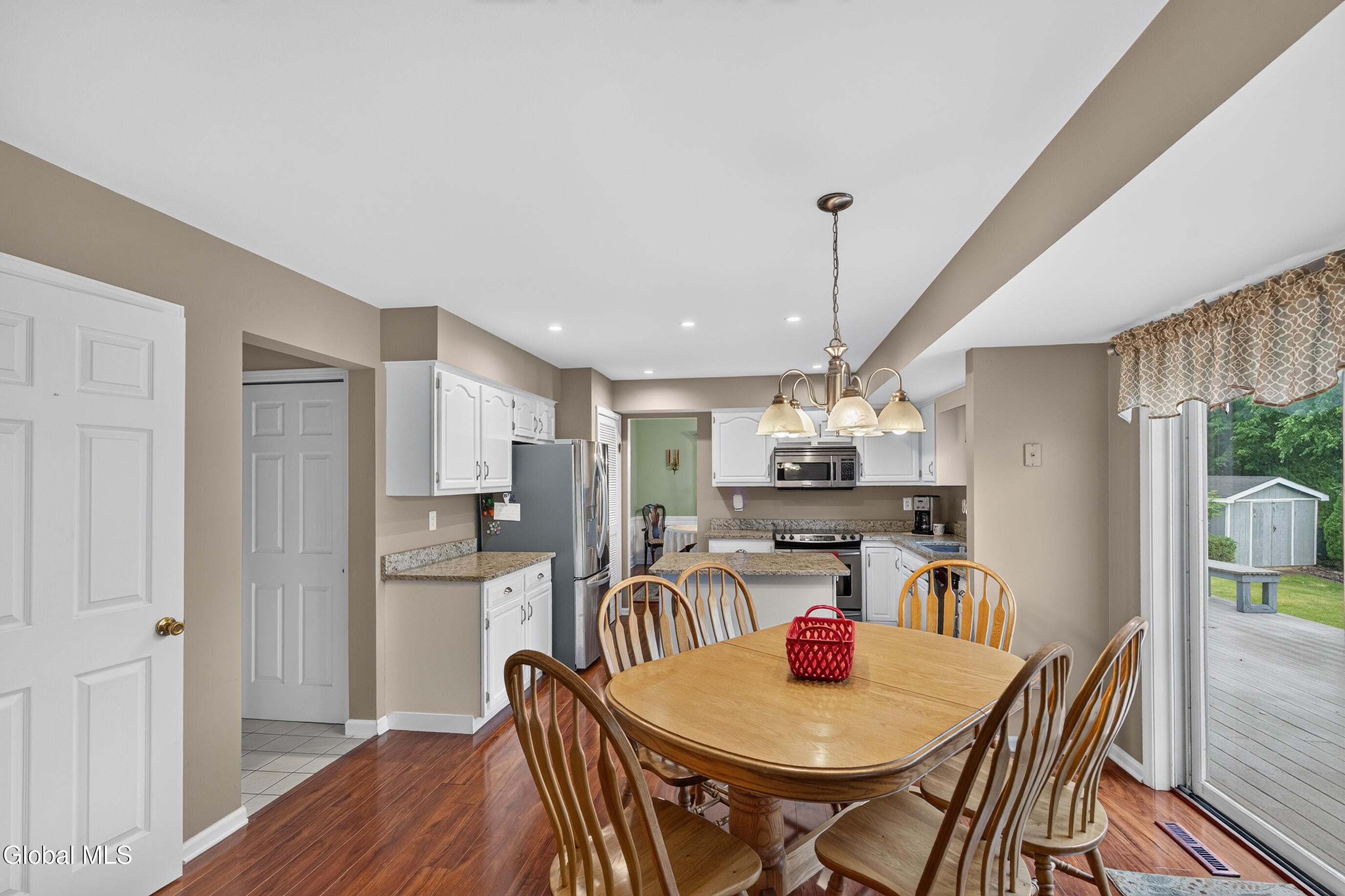 44 Mallard Road Glenmont NY 12077
