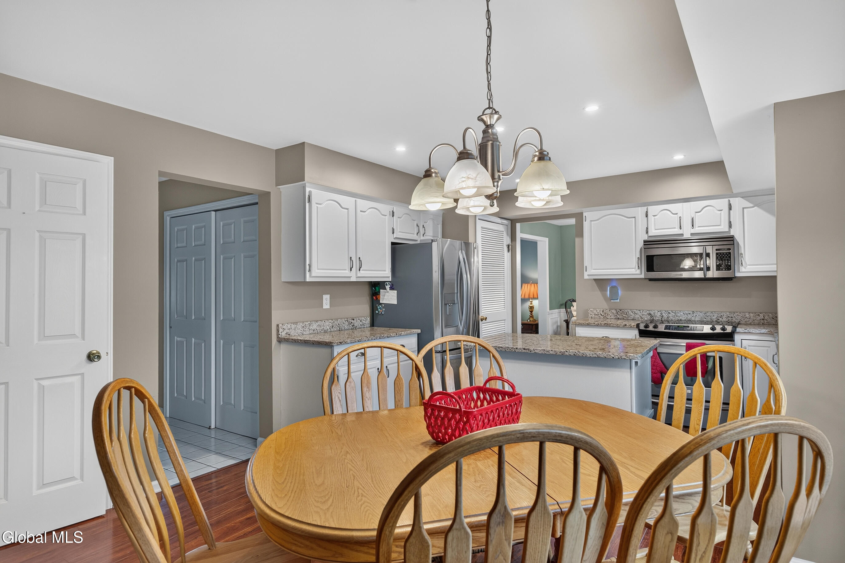 44 Mallard Road Glenmont NY 12077