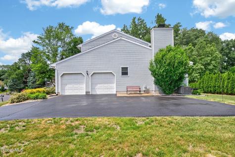 44 Mallard Road Glenmont NY 12077