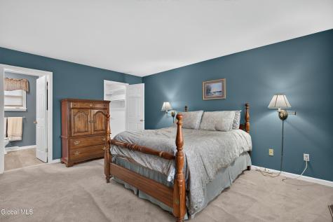 44 Mallard Road Glenmont NY 12077