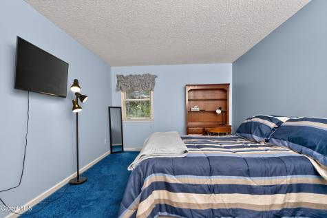 44 Mallard Road Glenmont NY 12077