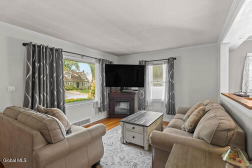 10 Murrlin Drive Delmar NY 12054