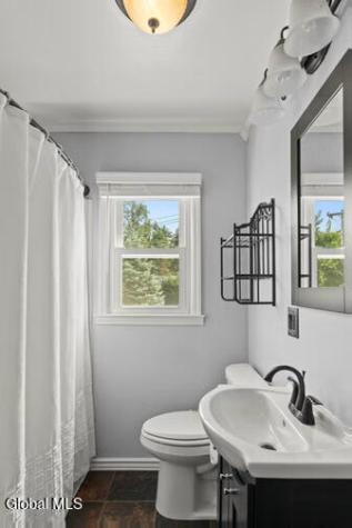 10 Murrlin Drive Delmar NY 12054