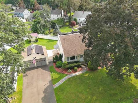 10 Murrlin Drive Delmar NY 12054