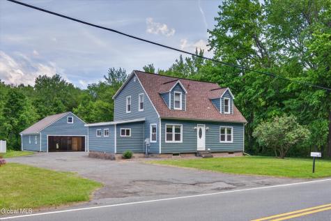 162 Clamsteam Road Halfmoon NY 12065