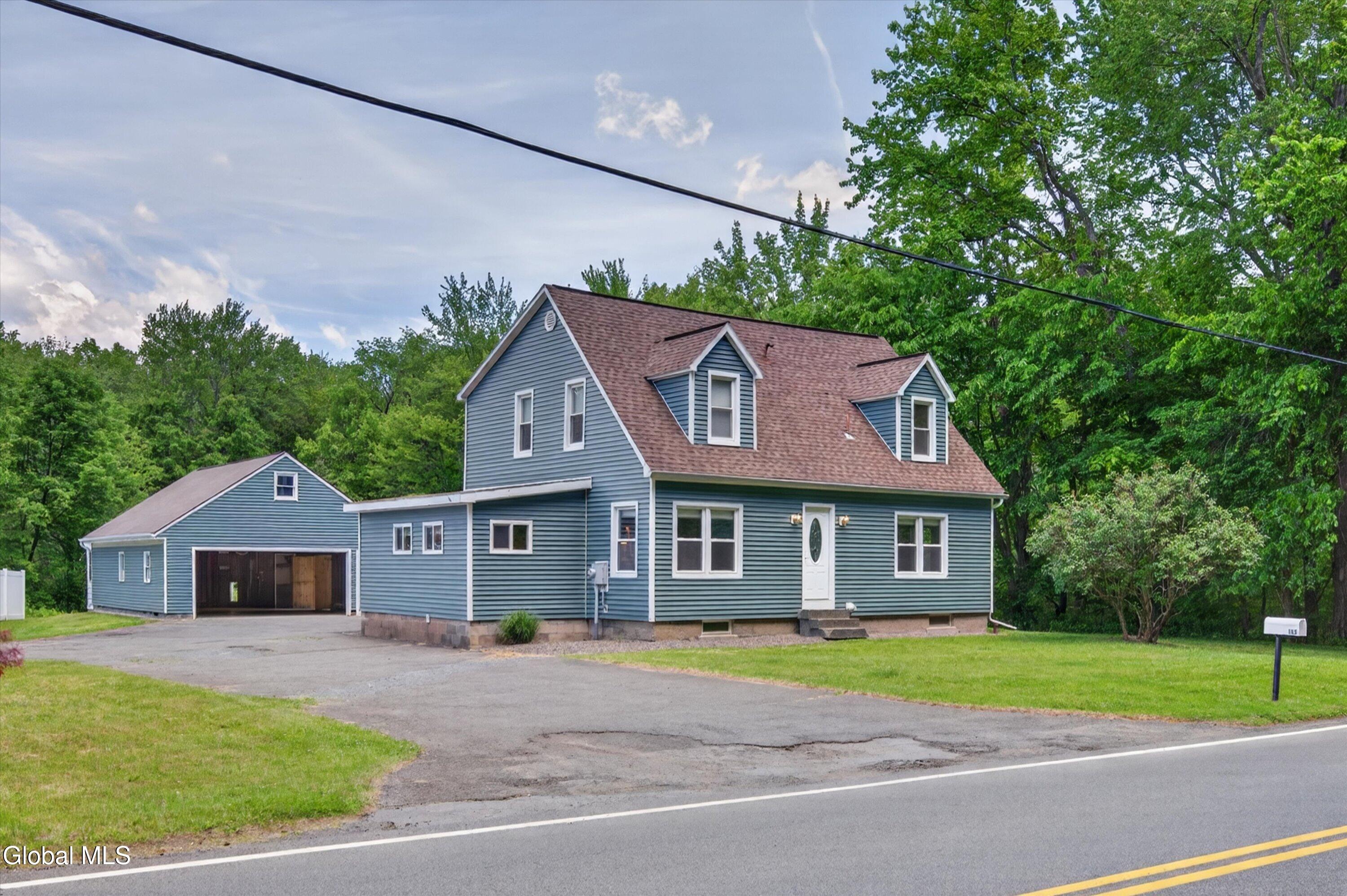 162 Clamsteam Road Halfmoon NY 12065