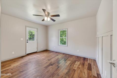 162 Clamsteam Road Halfmoon NY 12065