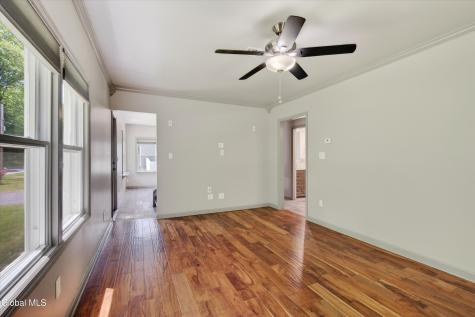 162 Clamsteam Road Halfmoon NY 12065