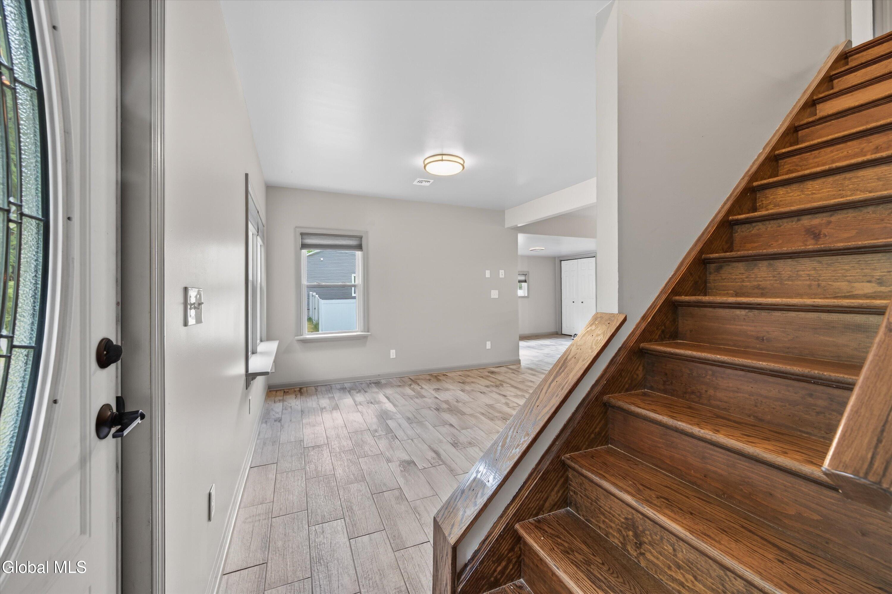 162 Clamsteam Road Halfmoon NY 12065