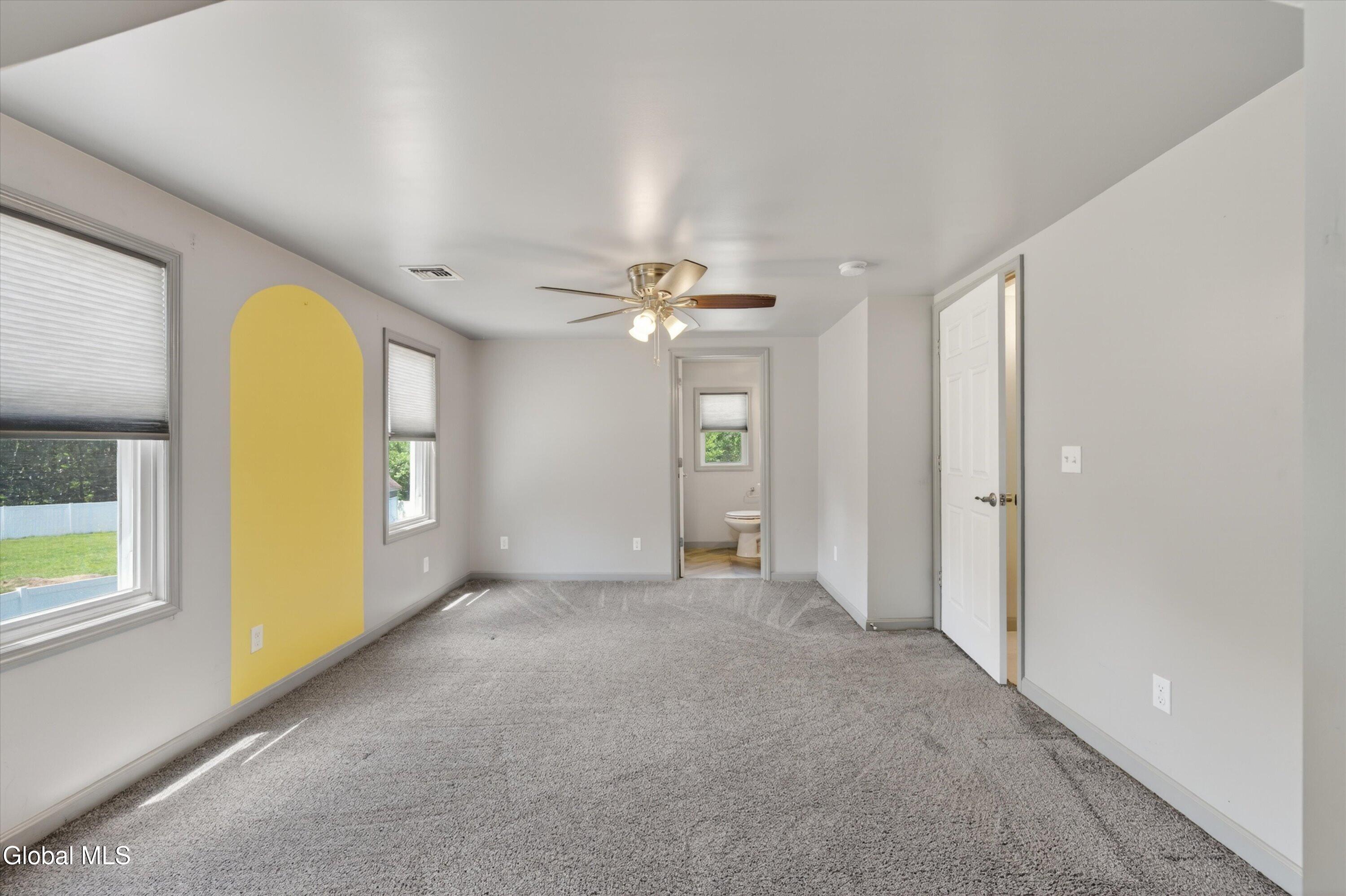 162 Clamsteam Road Halfmoon NY 12065