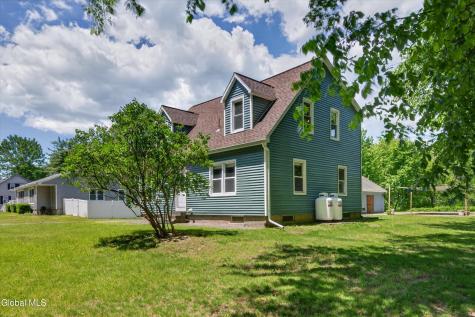 162 Clamsteam Road Halfmoon NY 12065