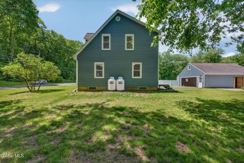 162 Clamsteam Road Halfmoon NY 12065