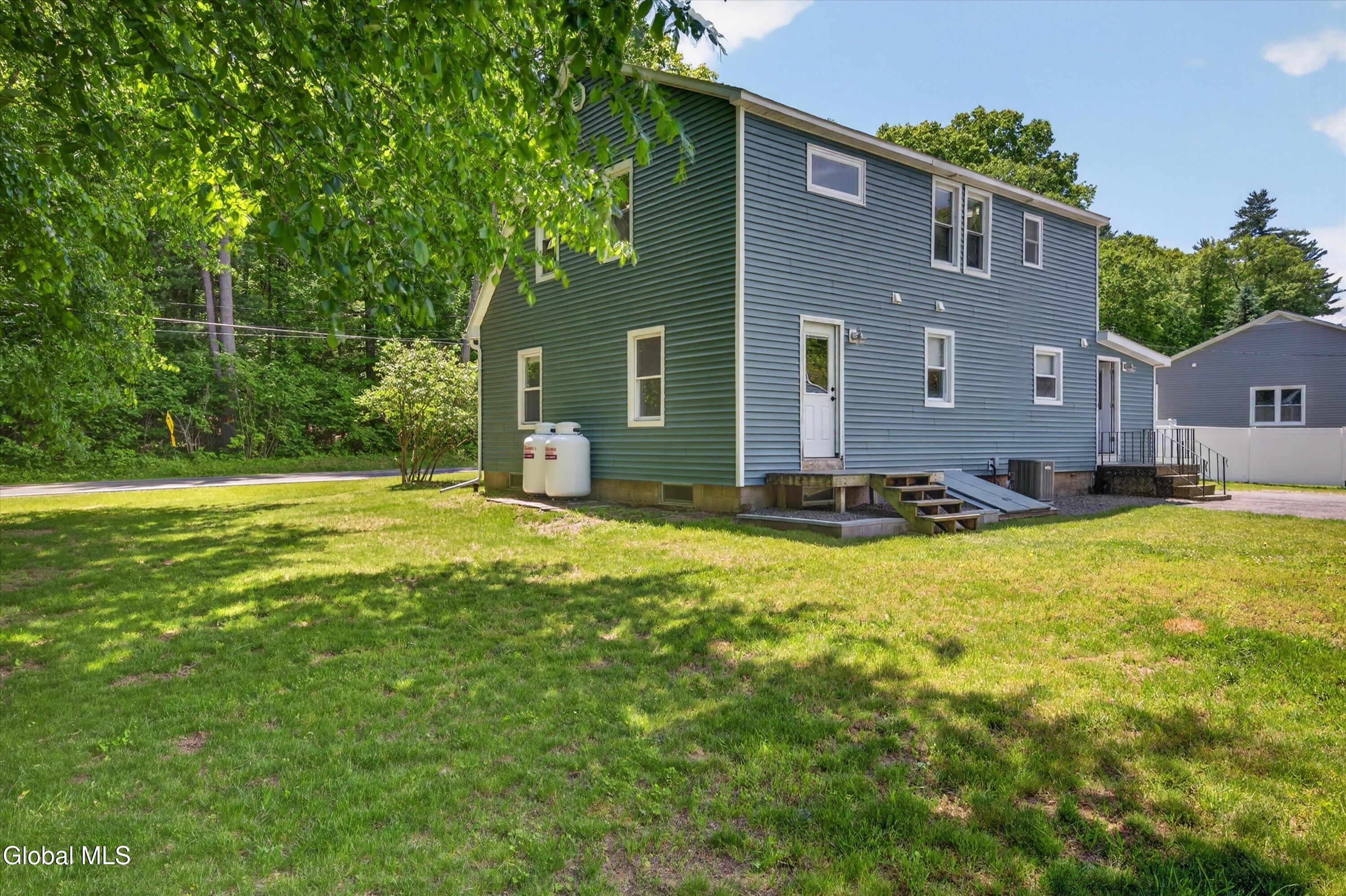 162 Clamsteam Road Halfmoon NY 12065