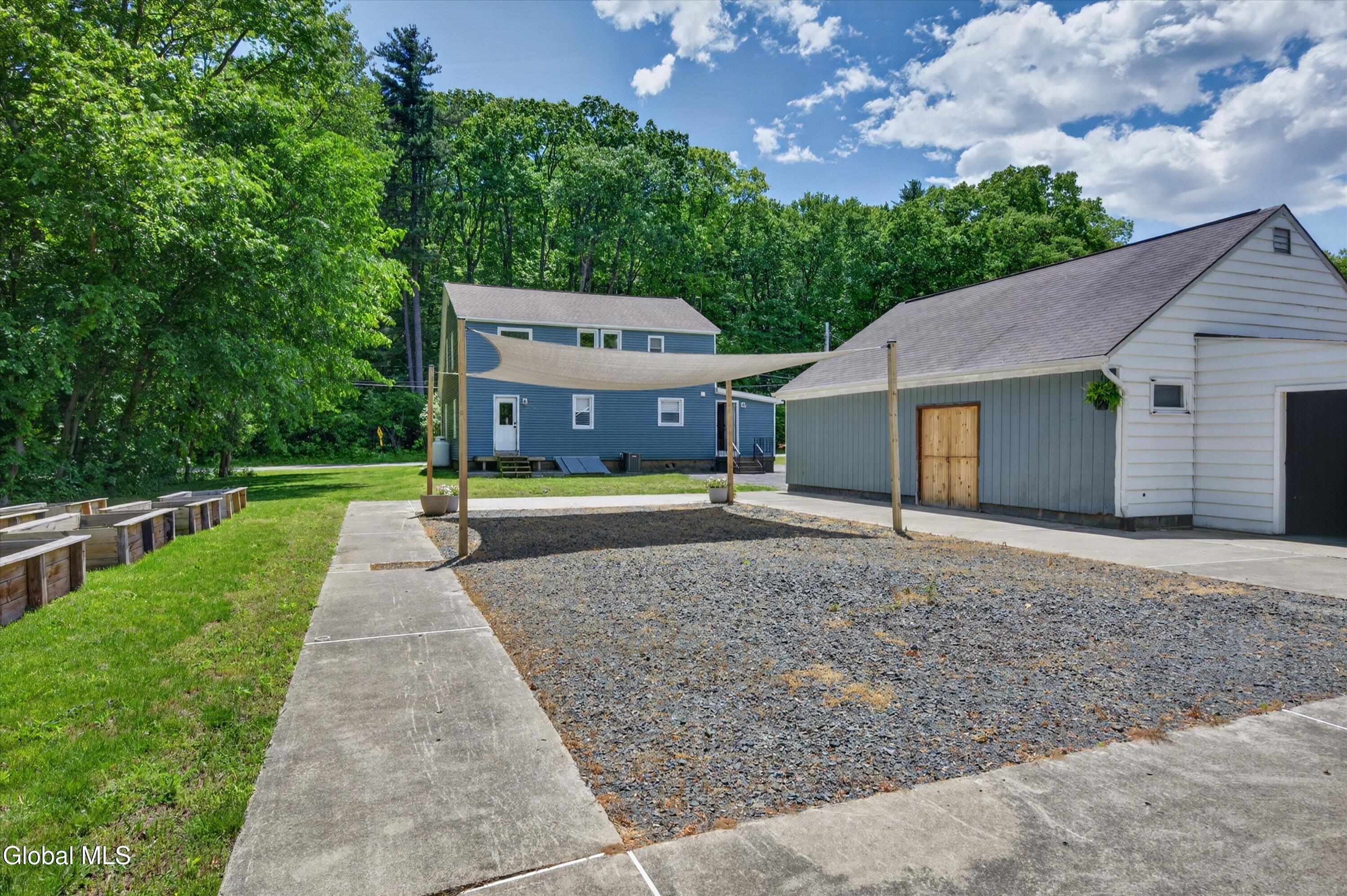 162 Clamsteam Road Halfmoon NY 12065