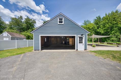 162 Clamsteam Road Halfmoon NY 12065