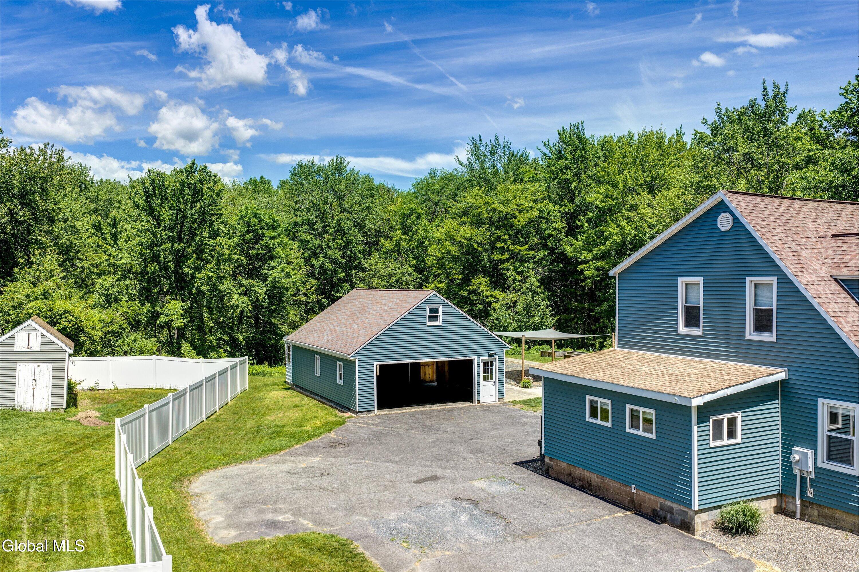 162 Clamsteam Road Halfmoon NY 12065