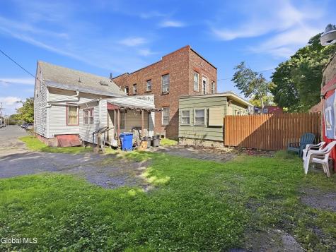 30 Cortland Place Albany NY 12211