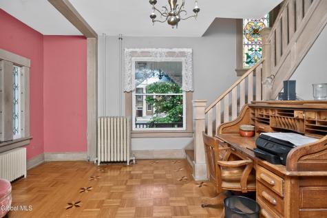 1270 Palmer Avenue Niskayuna NY 12309