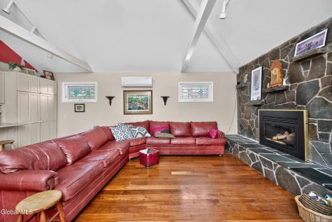 1270 Palmer Avenue Niskayuna NY 12309