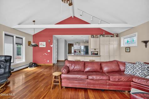 1270 Palmer Avenue Niskayuna NY 12309