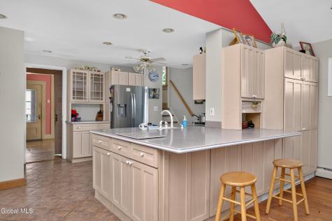 1270 Palmer Avenue Niskayuna NY 12309