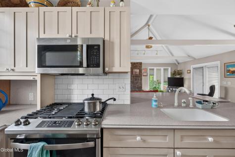 1270 Palmer Avenue Niskayuna NY 12309