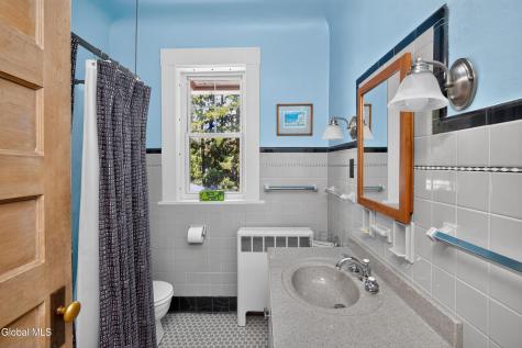 1270 Palmer Avenue Niskayuna NY 12309