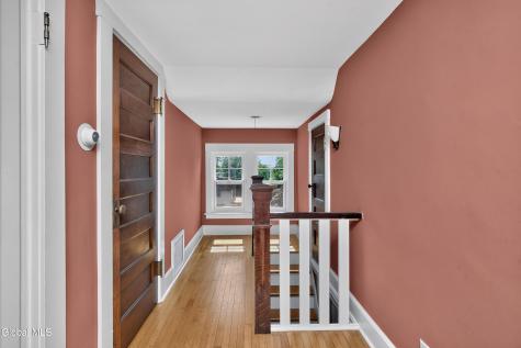 1270 Palmer Avenue Niskayuna NY 12309
