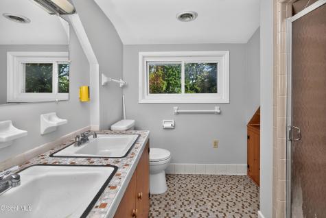 1270 Palmer Avenue Niskayuna NY 12309