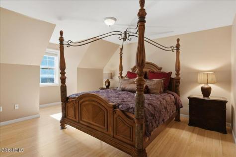 1731 River Road Selkirk NY 12158
