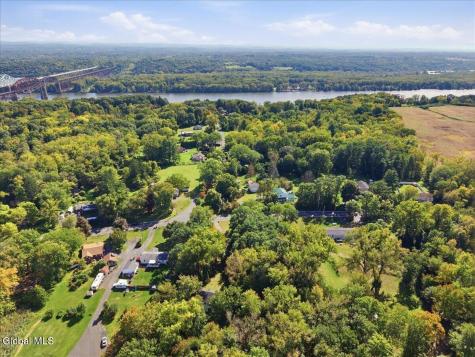 1731 River Road Selkirk NY 12158