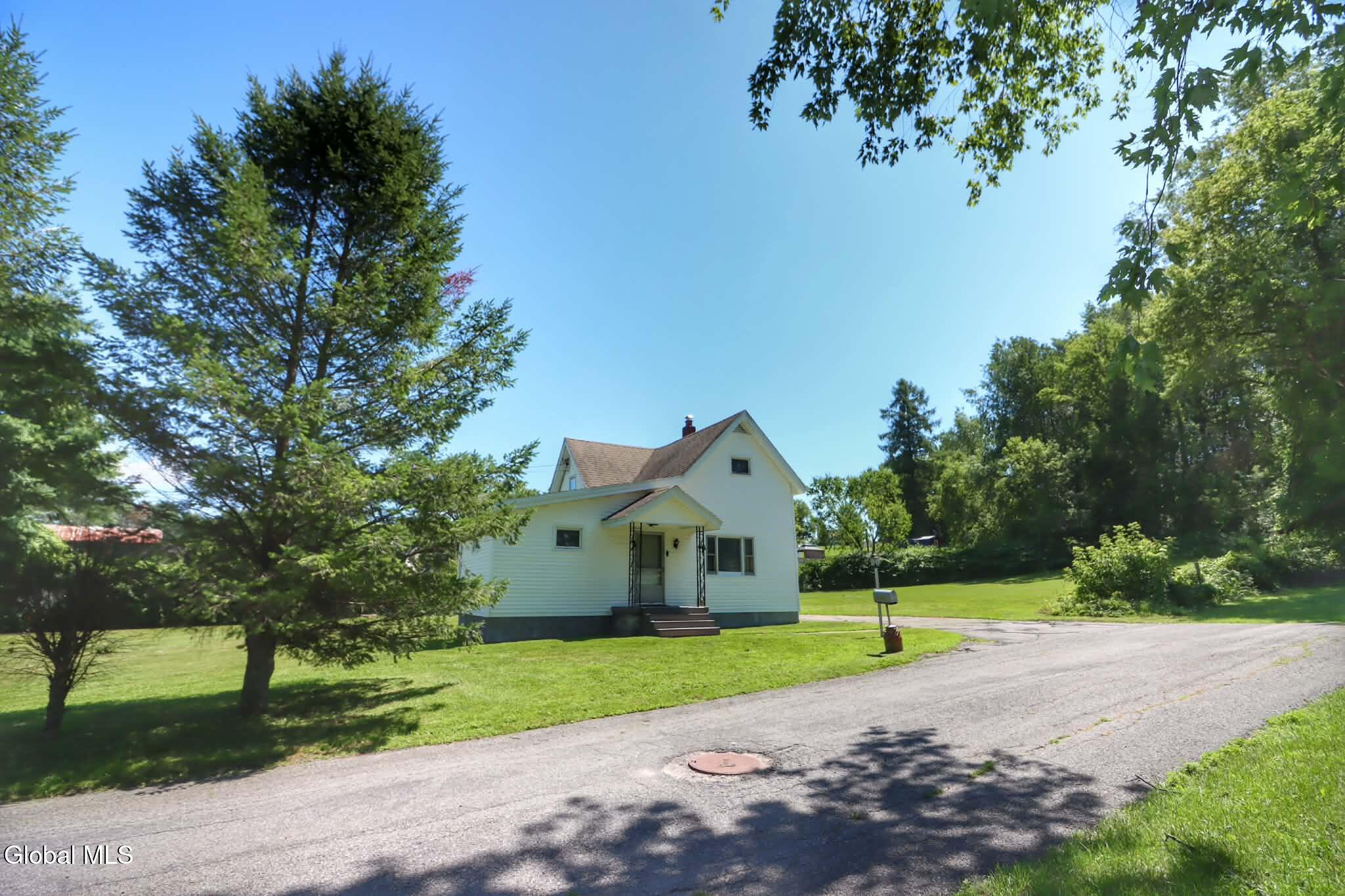 3 Nellis Avenue Johnstown NY 12095