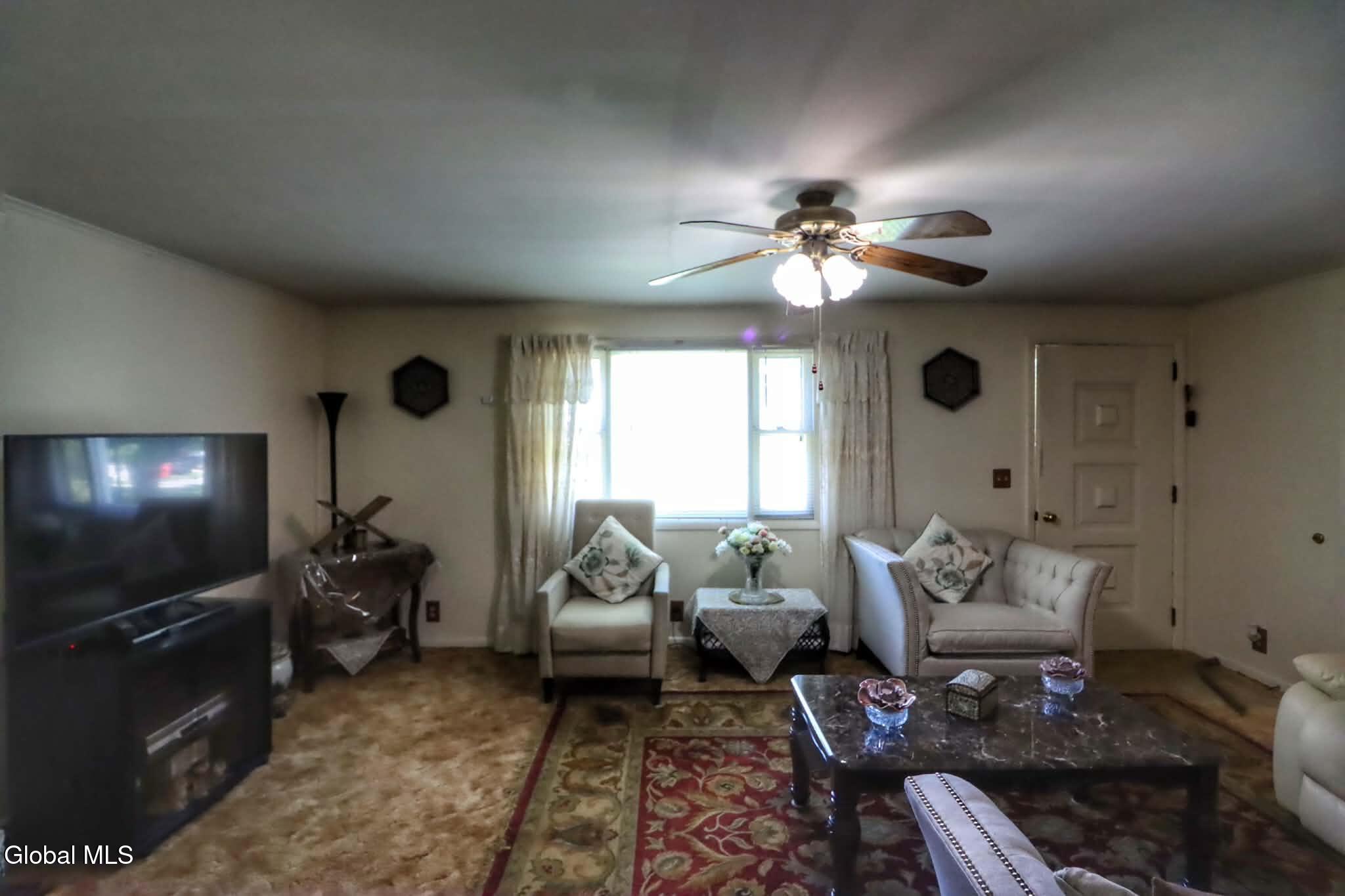3 Nellis Avenue Johnstown NY 12095