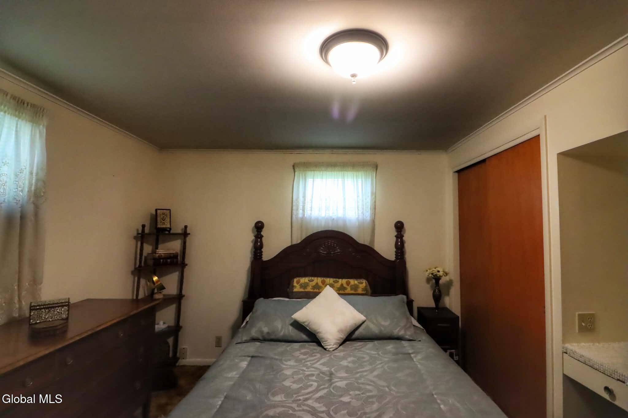 3 Nellis Avenue Johnstown NY 12095