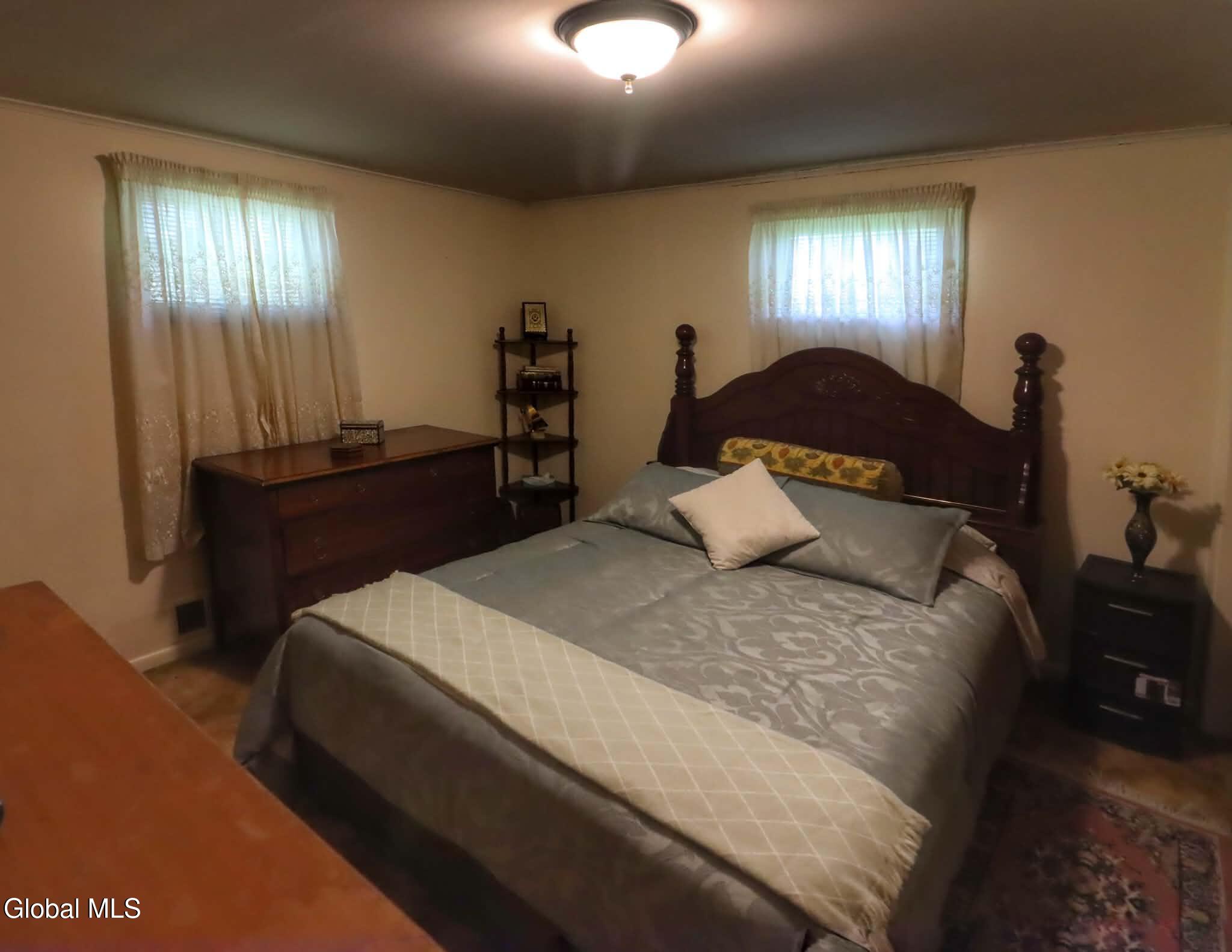 3 Nellis Avenue Johnstown NY 12095