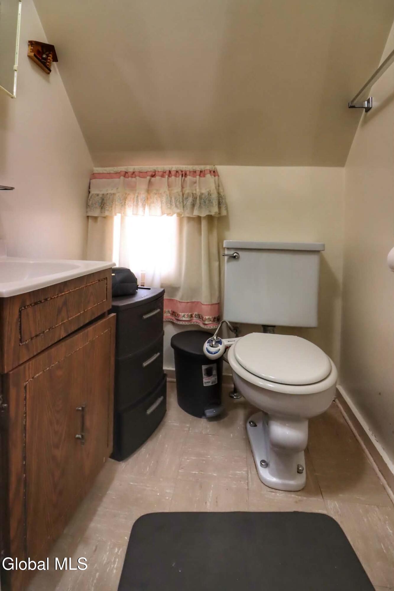 3 Nellis Avenue Johnstown NY 12095