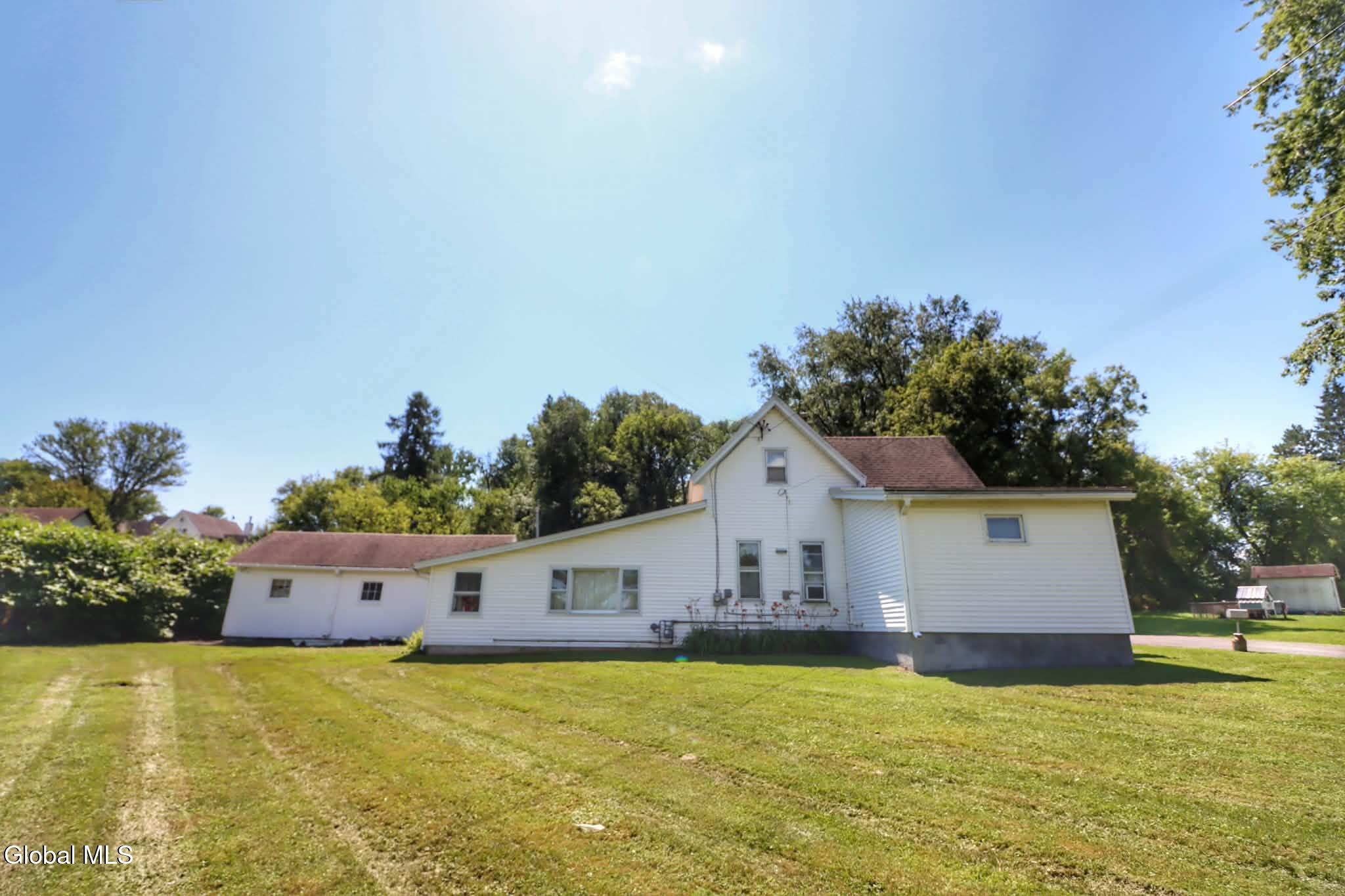 3 Nellis Avenue Johnstown NY 12095