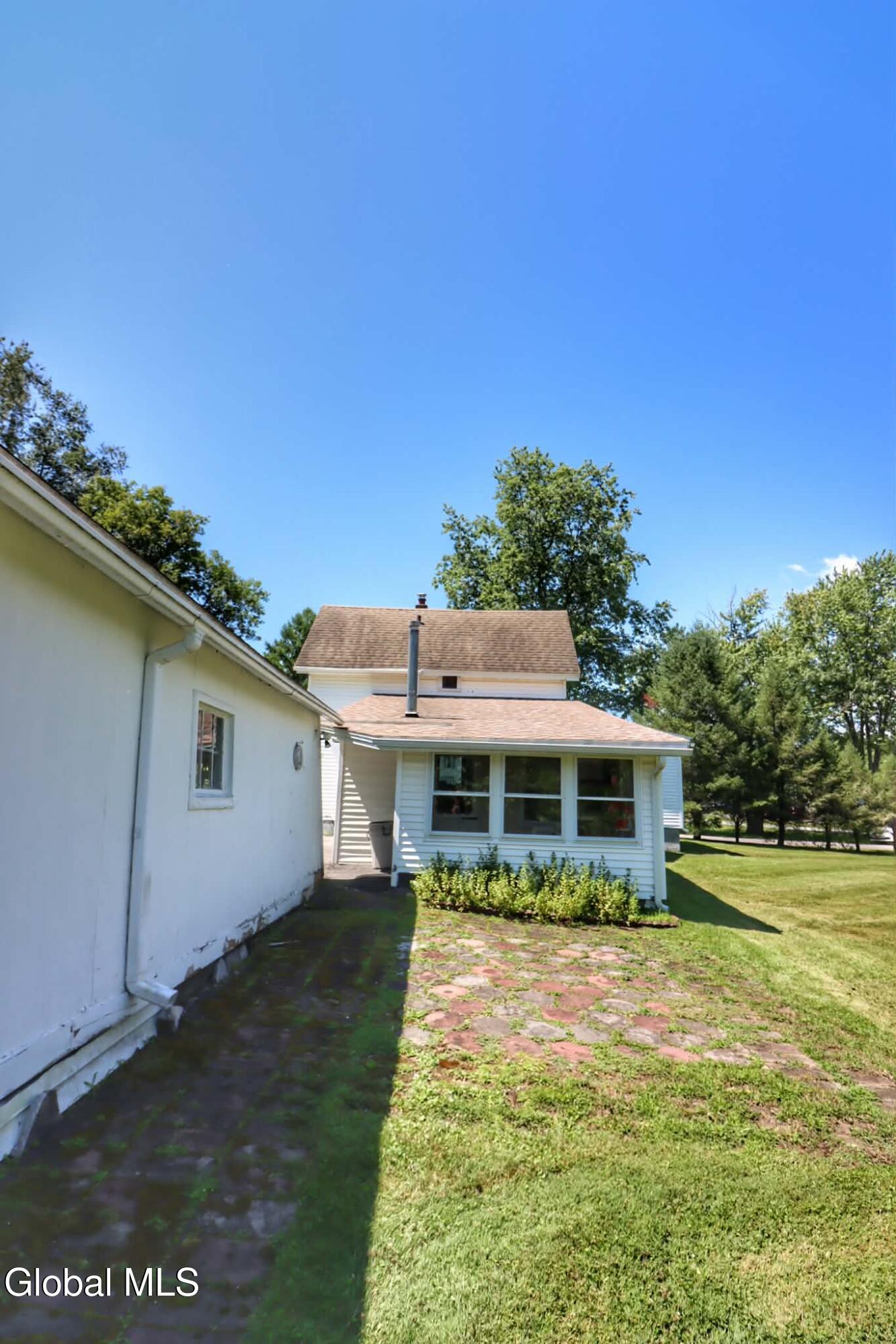 3 Nellis Avenue Johnstown NY 12095