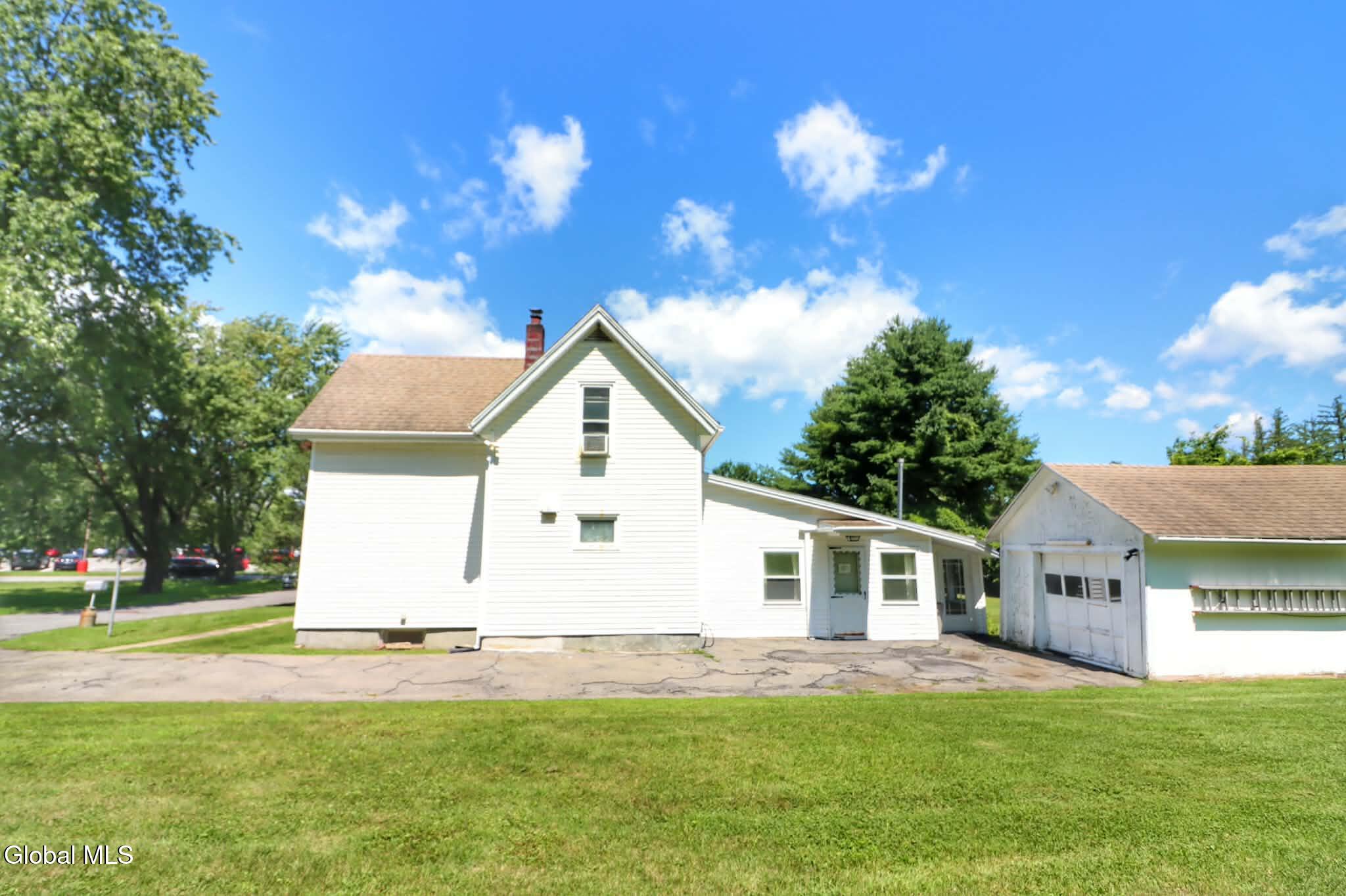 3 Nellis Avenue Johnstown NY 12095