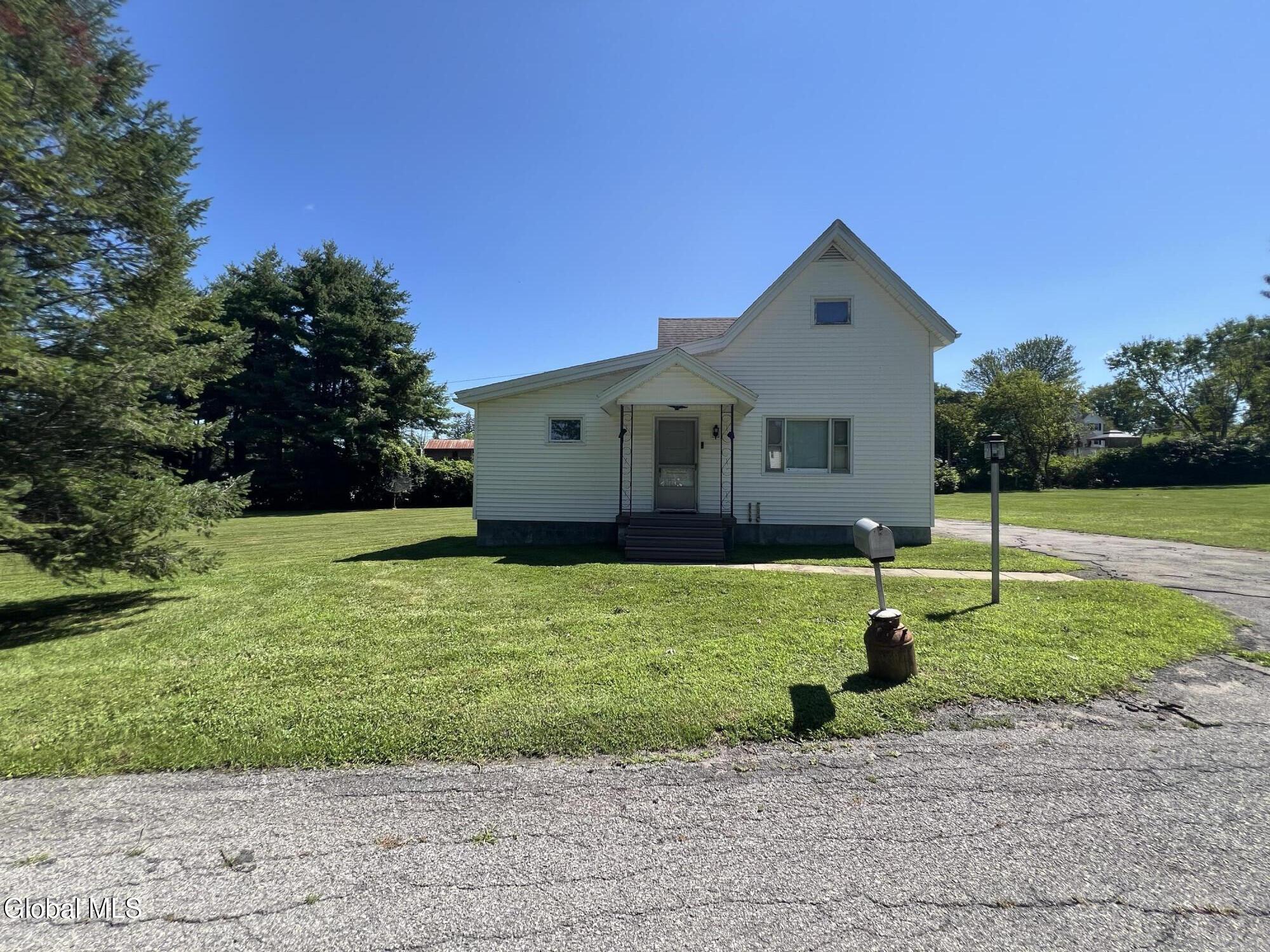 3 Nellis Avenue Johnstown NY 12095