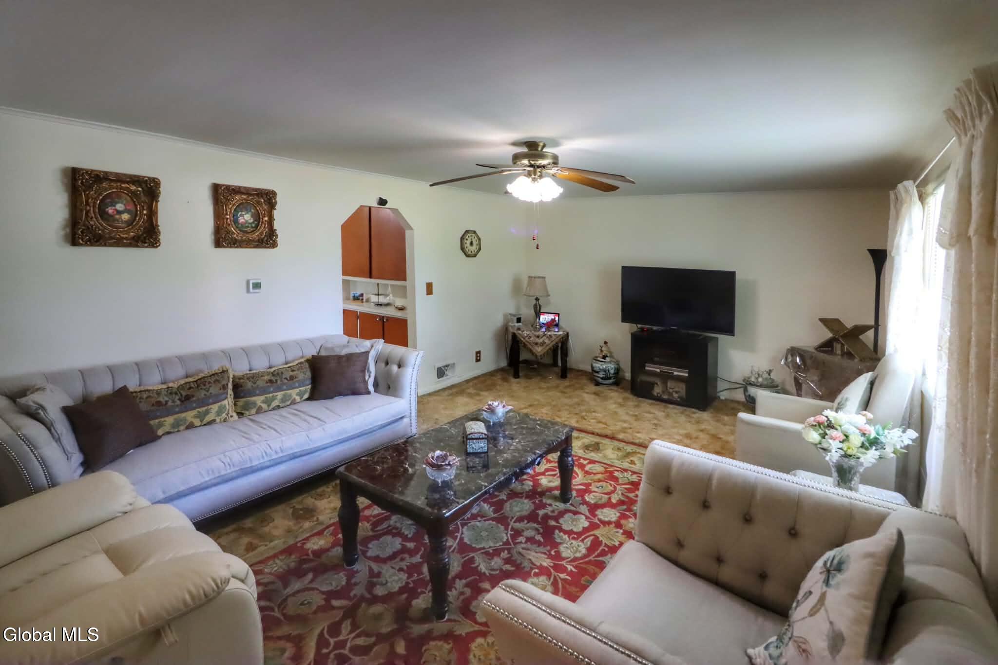 3 Nellis Avenue Johnstown NY 12095