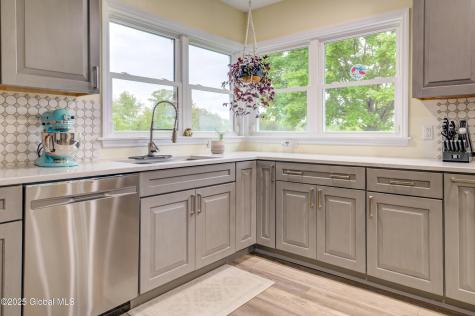 730 Mckay Road Amsterdam NY 12010