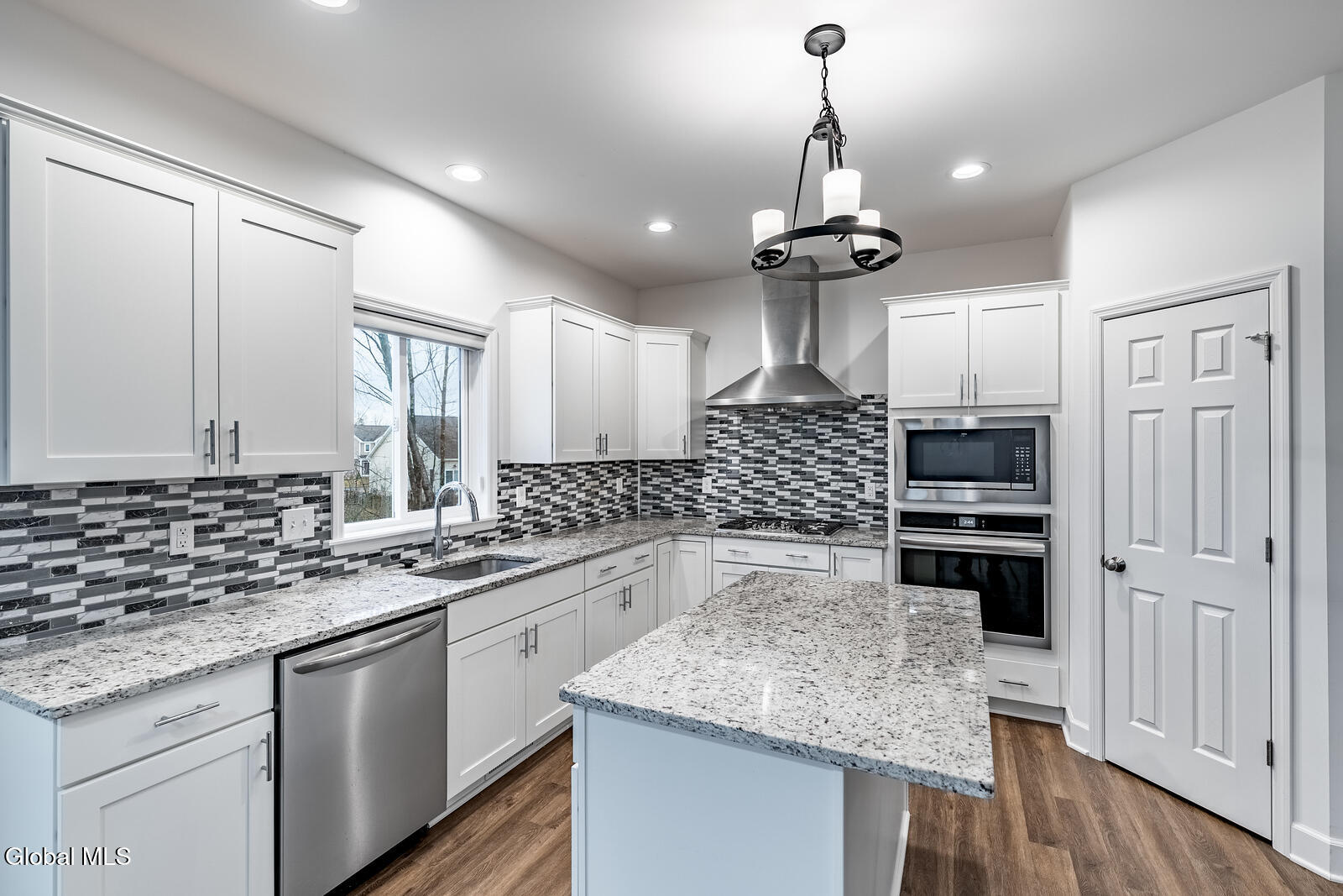 22 Bergen Place Niskayuna NY 12309