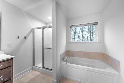 22 Bergen Place Niskayuna NY 12309