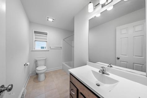 22 Bergen Place Niskayuna NY 12309