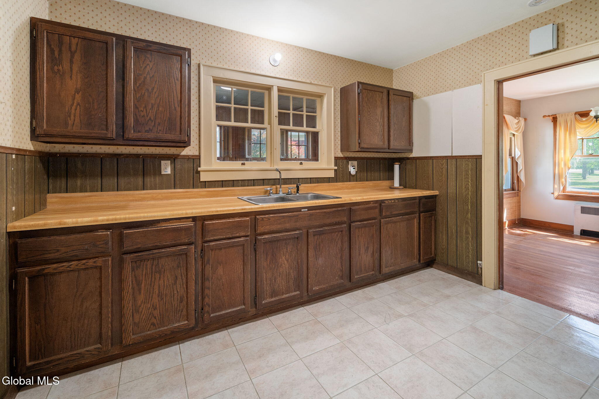 122 Clinton Circle Cobleskill NY 12043