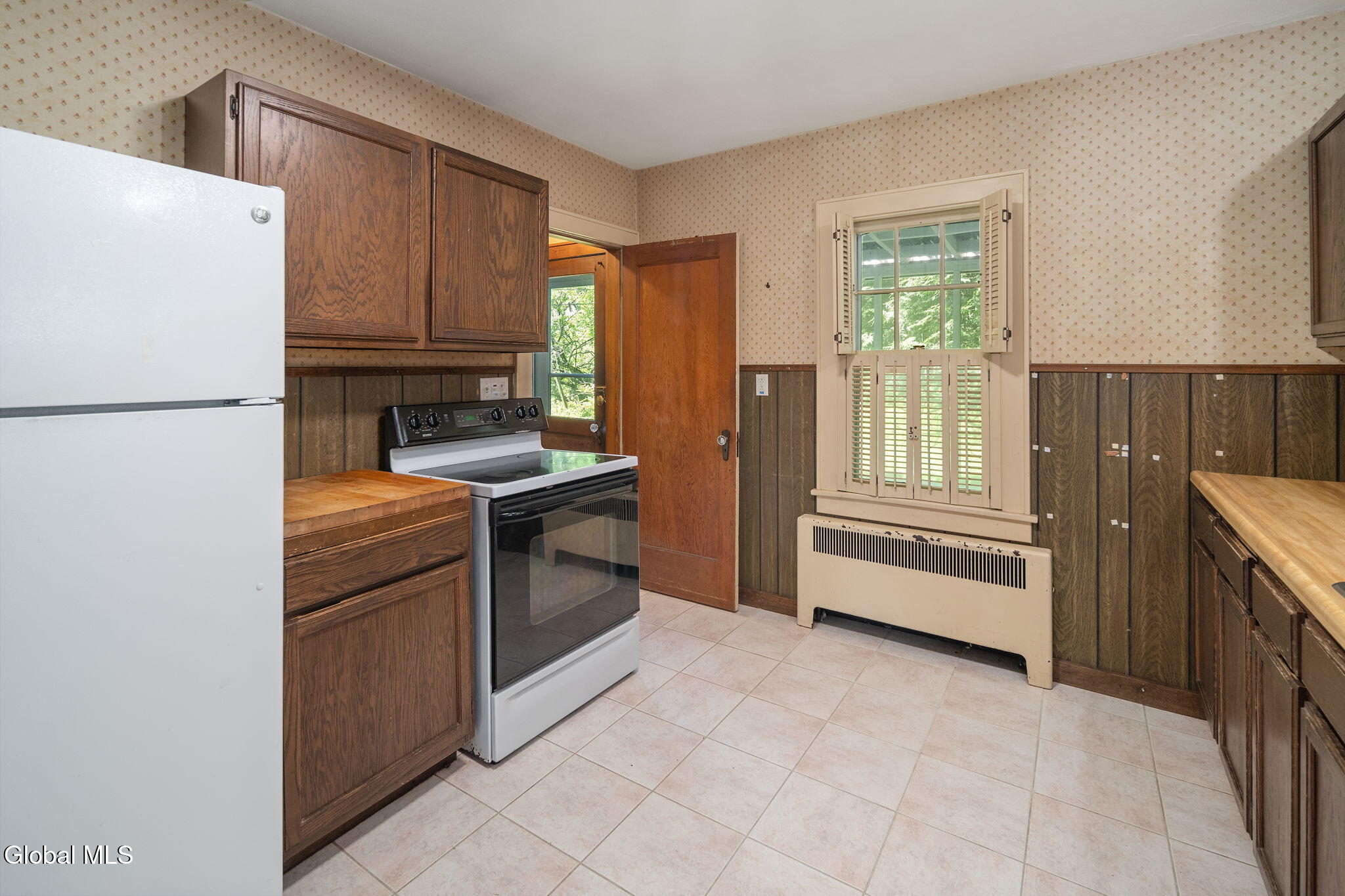 122 Clinton Circle Cobleskill NY 12043
