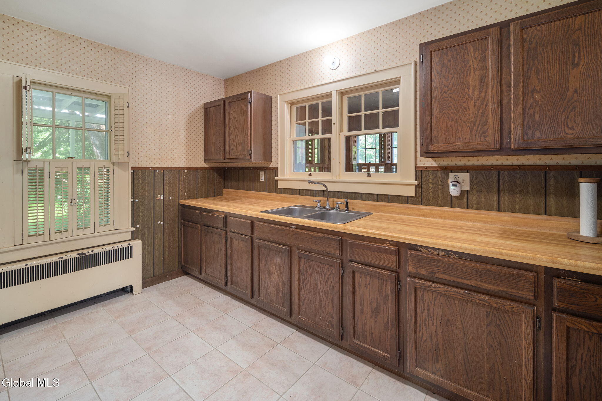 122 Clinton Circle Cobleskill NY 12043