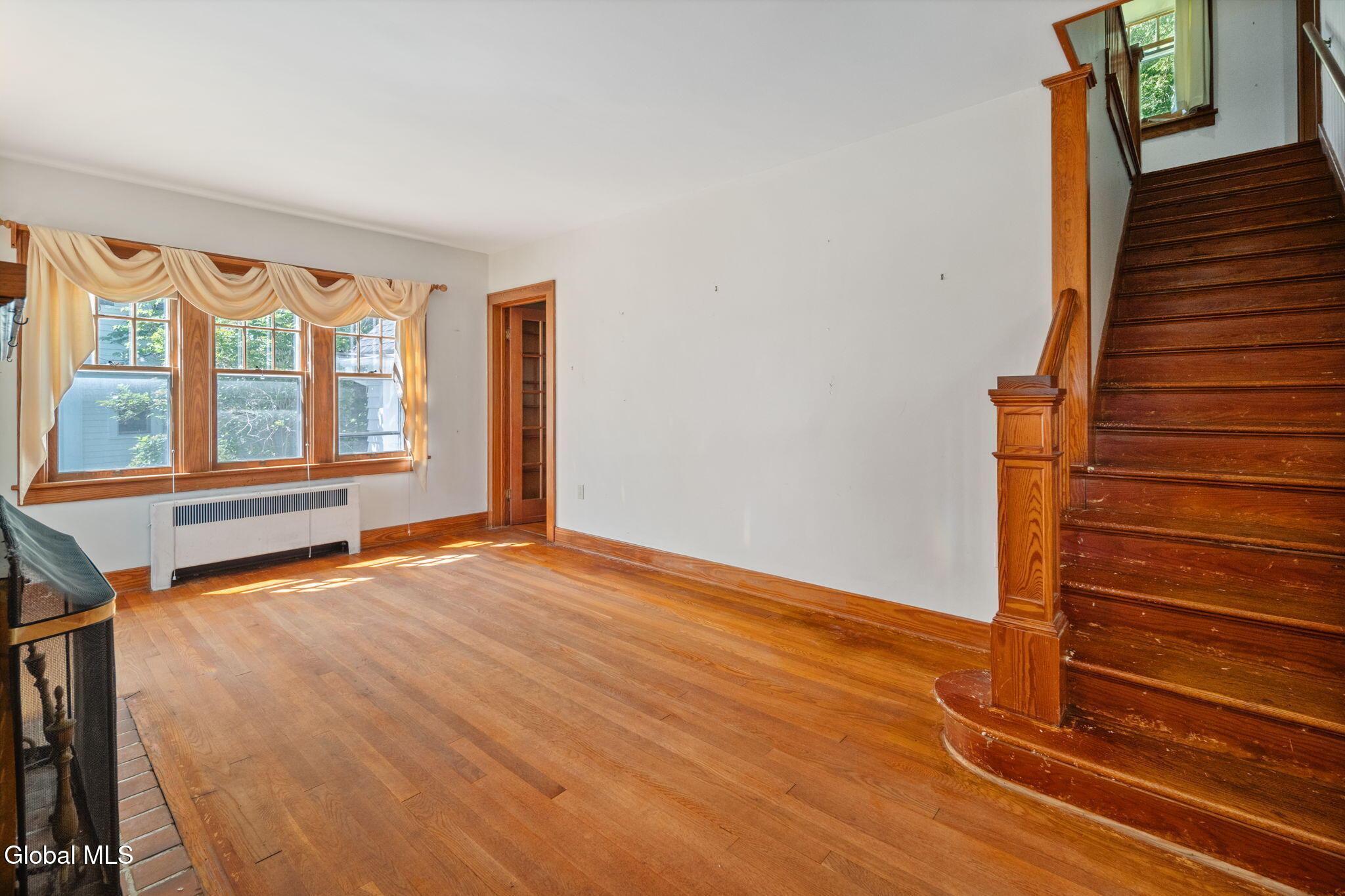 122 Clinton Circle Cobleskill NY 12043