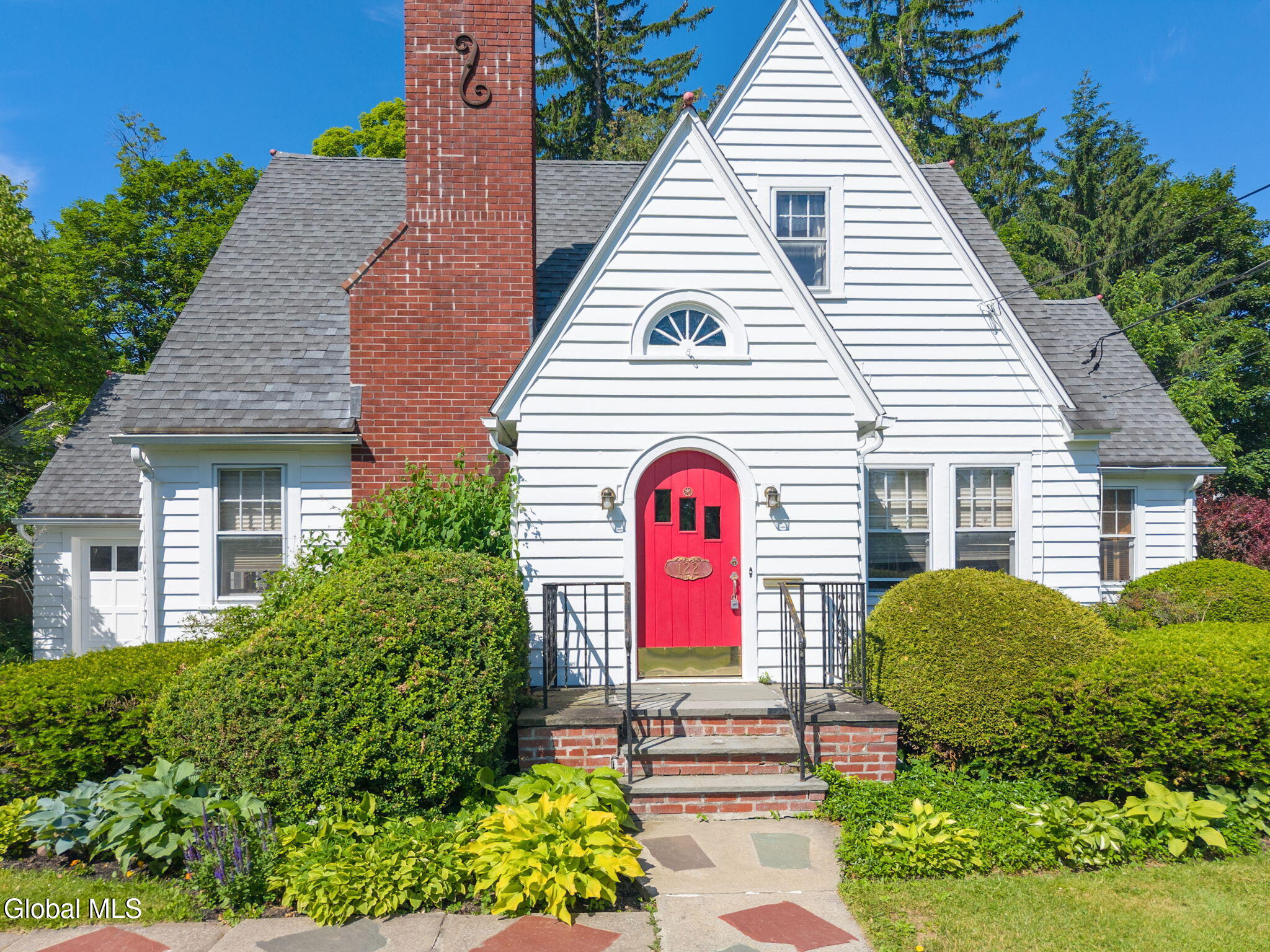 122 Clinton Circle Cobleskill NY 12043